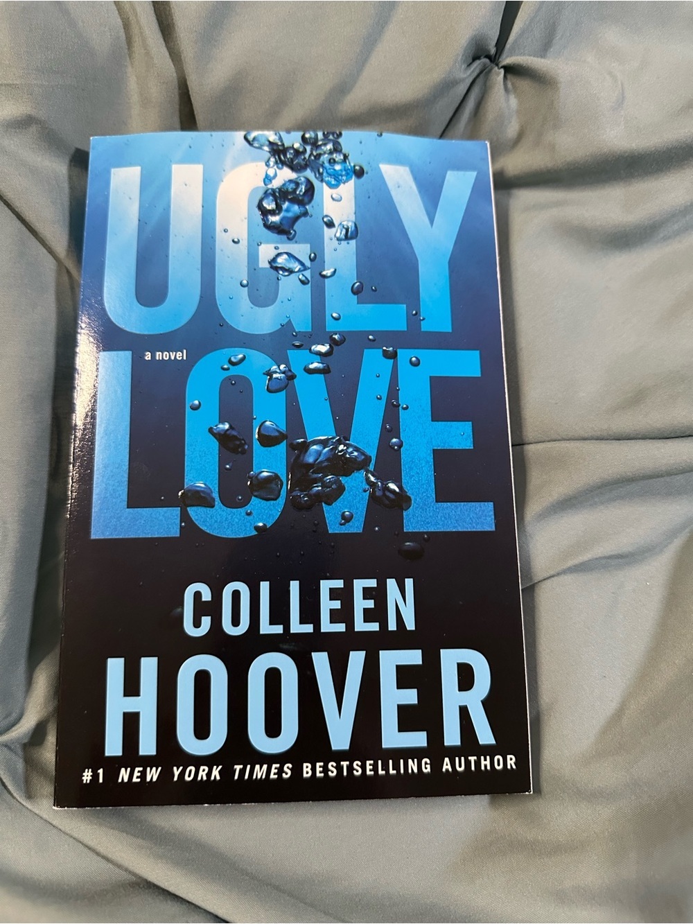 📚4 FOR $25 BOOK SALE Ugly Love by Colleen Hoover
